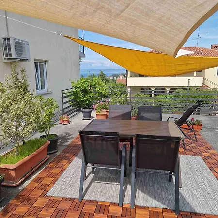 Rosemary Apartman
