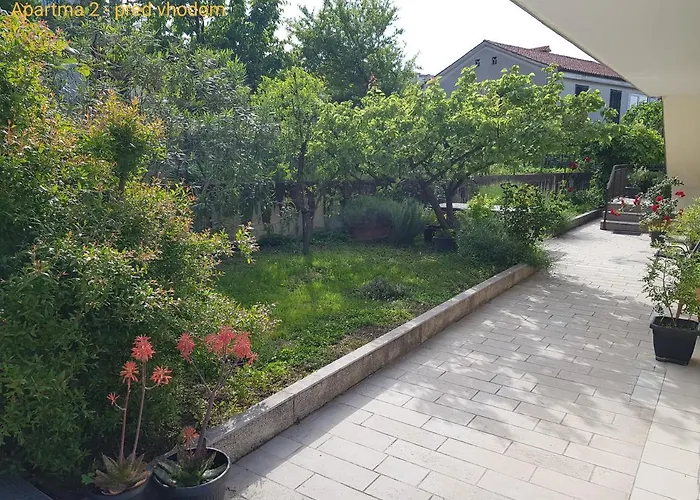 Rosemary 公寓 伊佐拉