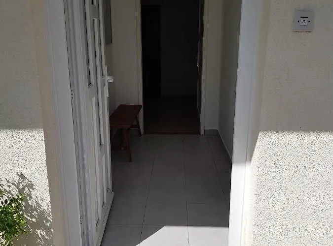 Rosemary 公寓 伊佐拉